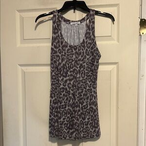 Vertigo Paris Gray Leopard Print Sleeveless Top Size Medium